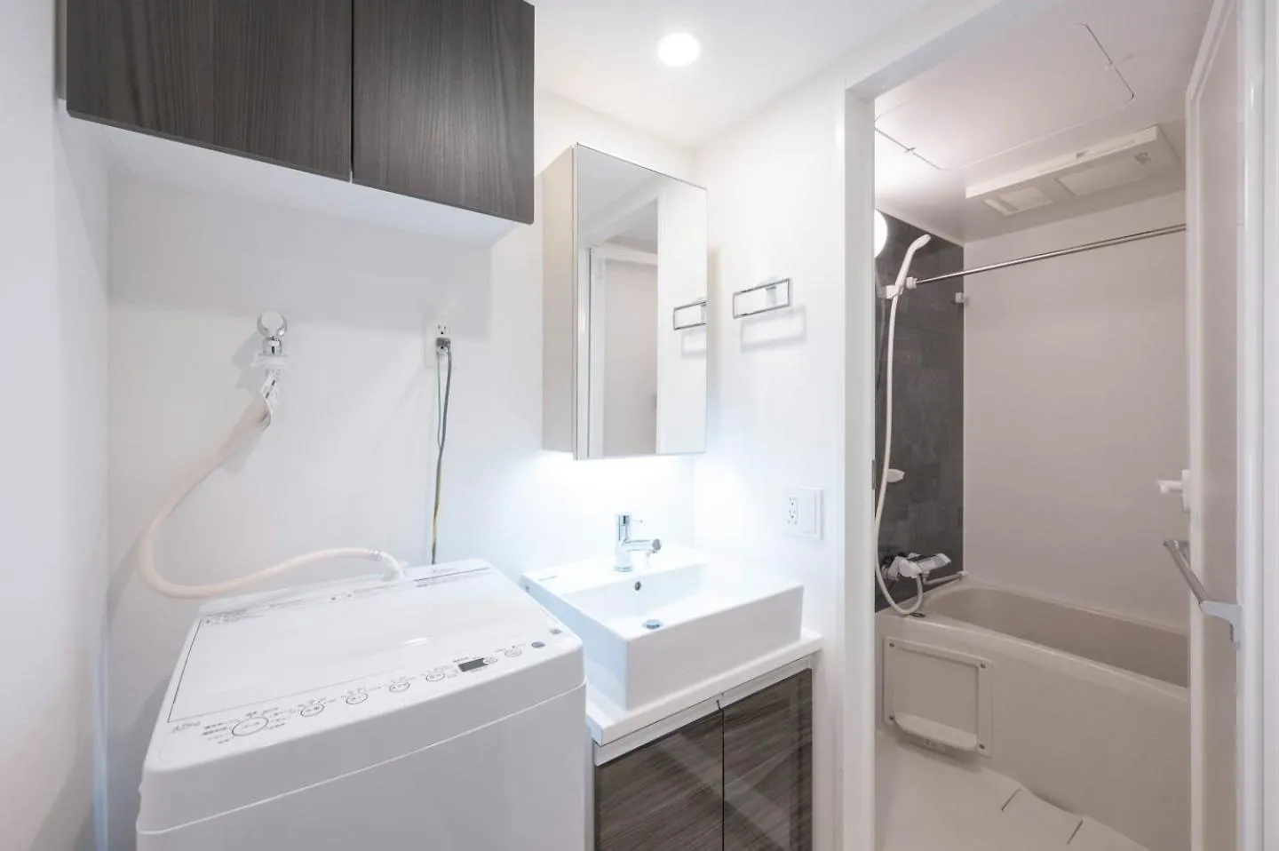 Wellsquareism Otsuka Apartment Tokyo